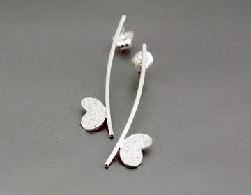 Texturized Sterling Silver Earrings. Roll Printed Texture. White. Post. VARIACIONES 6 Earrings. Handmade by Maria Goti Joyas.